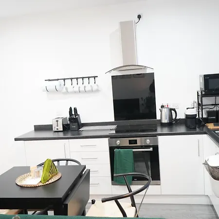 Apartment Green Leaf *
